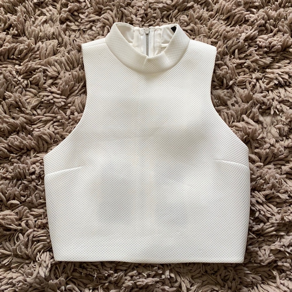 🆕 Express Crop Top